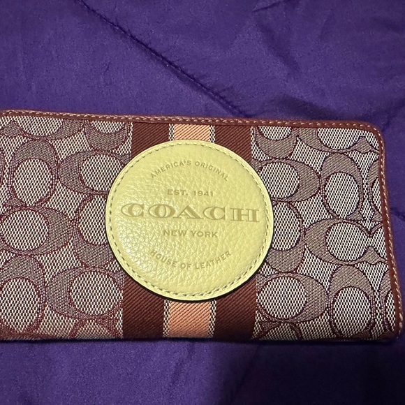 Coach set - Picture 6 of 13